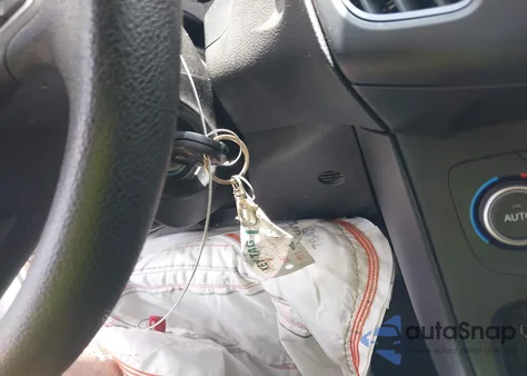 2018 Ford Focus Se из США, поврежденный, VIN 1FADP3FE2JL311761